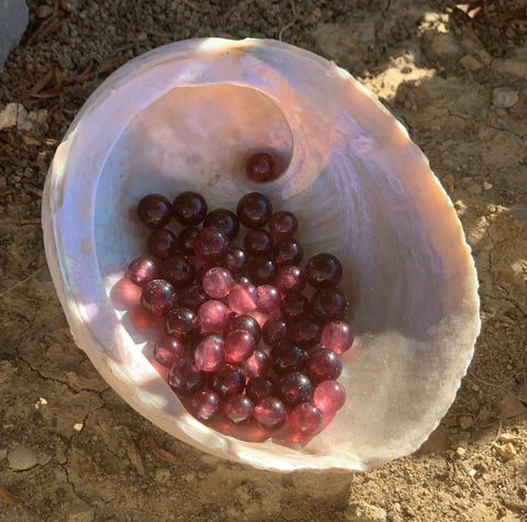 Perles de grenat