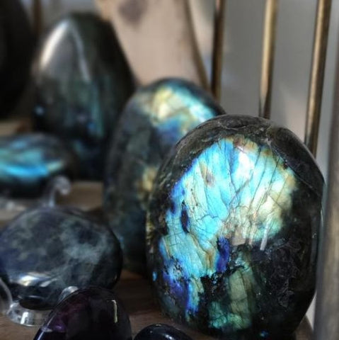 Labradorite polie