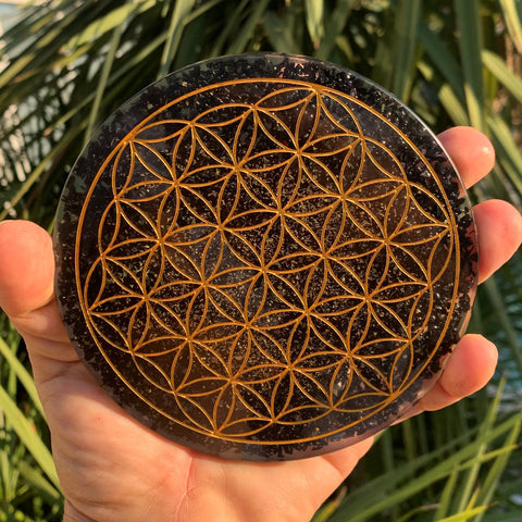 Plateau orgonite Shungite et fleur de vie