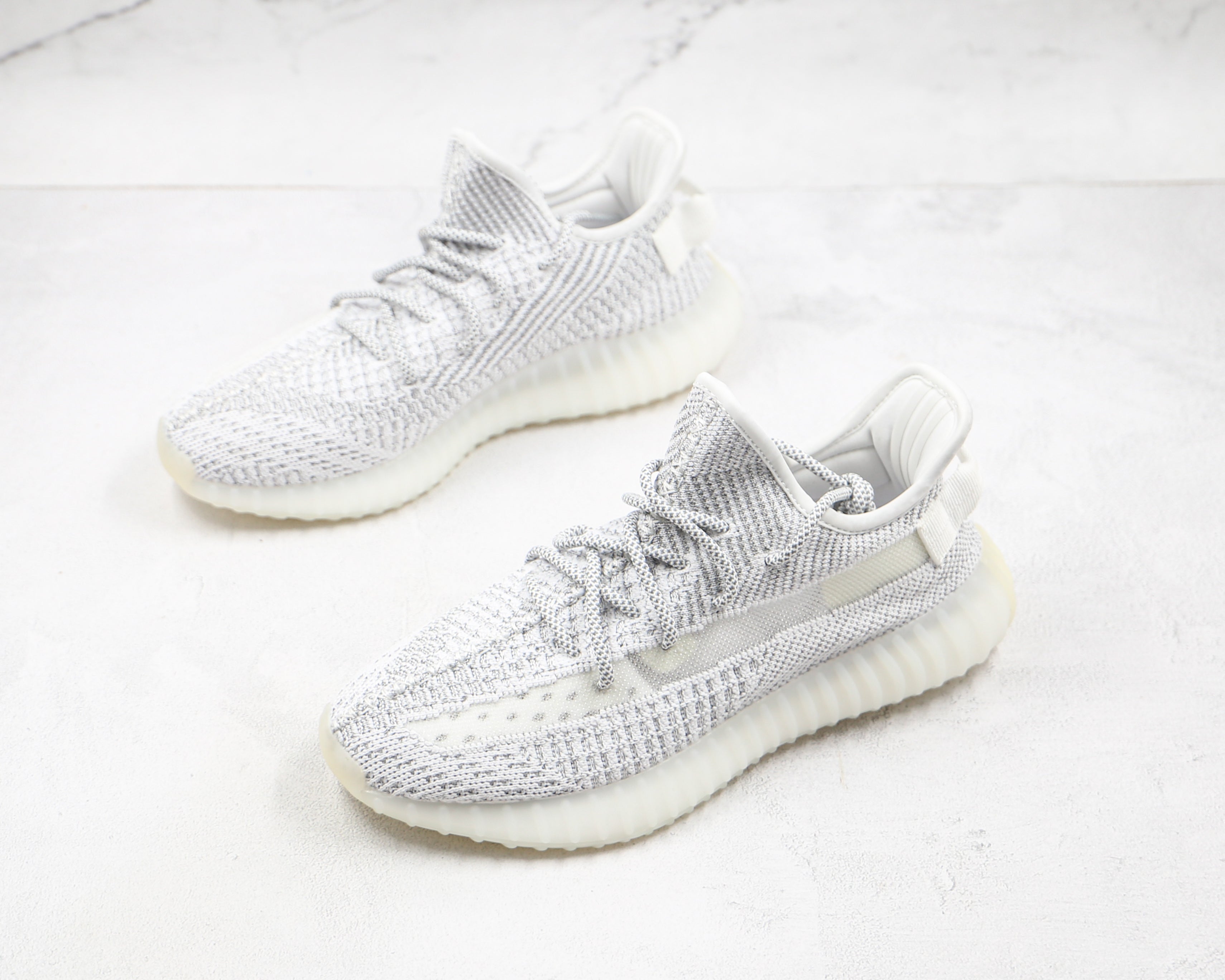 Adidas 2022 NEW ARRIVALS Yeezy Boost 350 V2 Sneakers Shoes