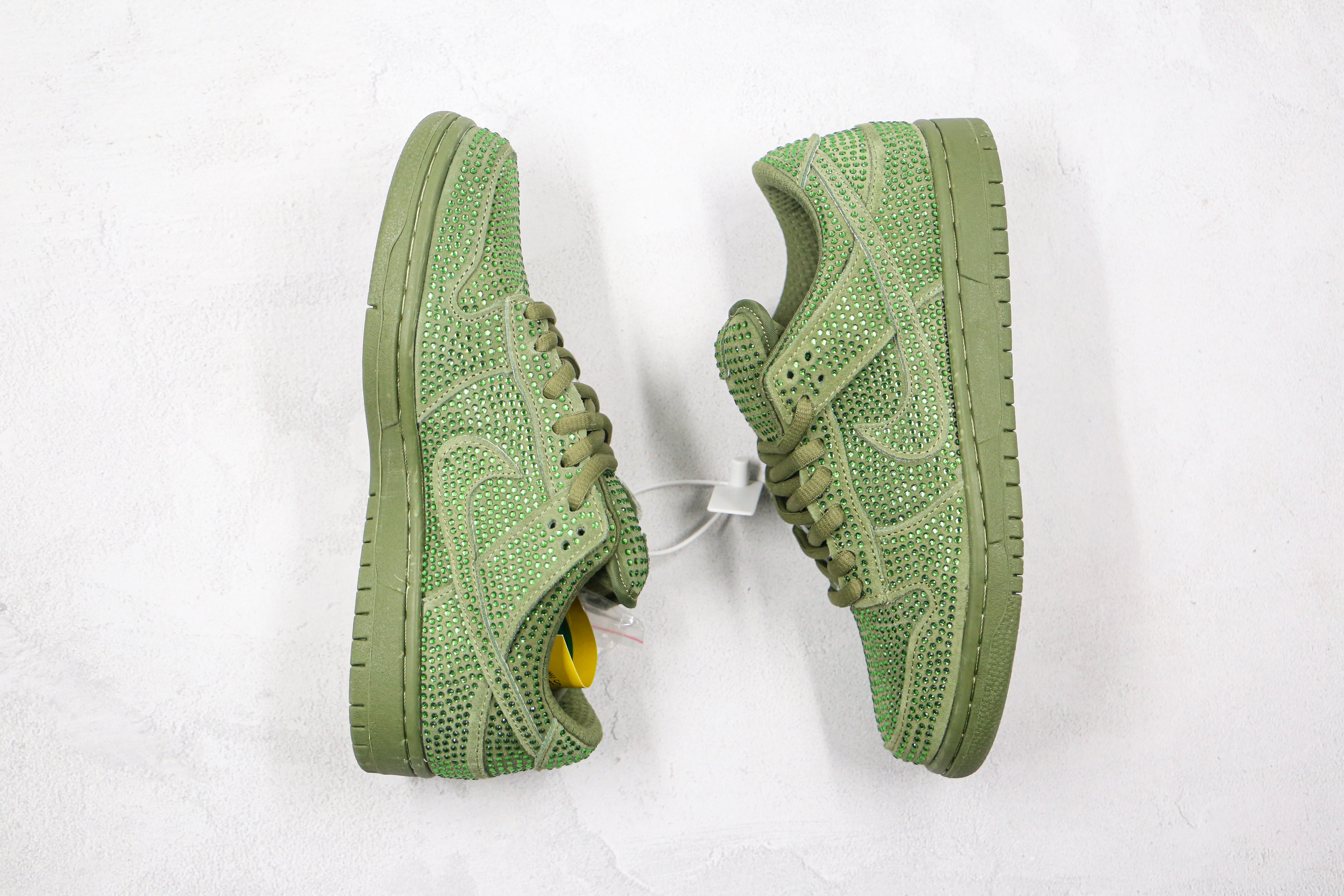 Nike Dunk Low Cactus Plant Flea Market Spiral Sage CZ2670-300 Sneakers