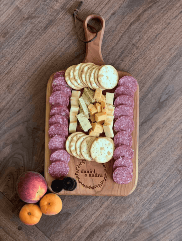 How to Build a Customized Charcuterie Board