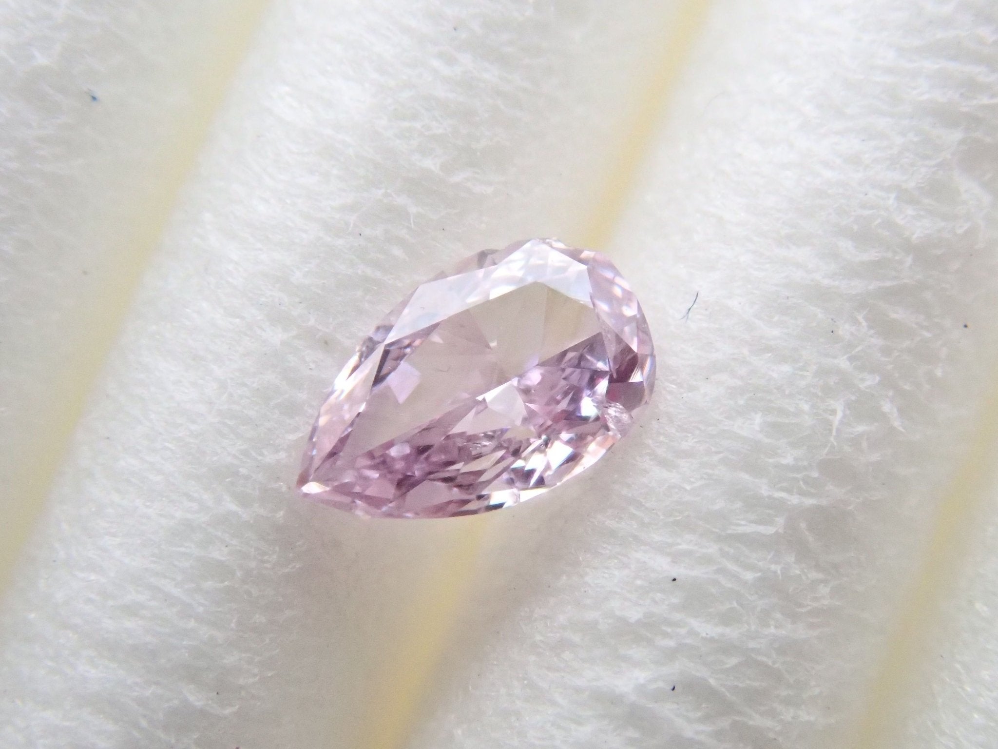 ０．１８４ct ＦＡＮＣＹ ＤＥＥＰ ＰＵＲＰＬＥ ＰＩＮＫ Ｉ２ ペア