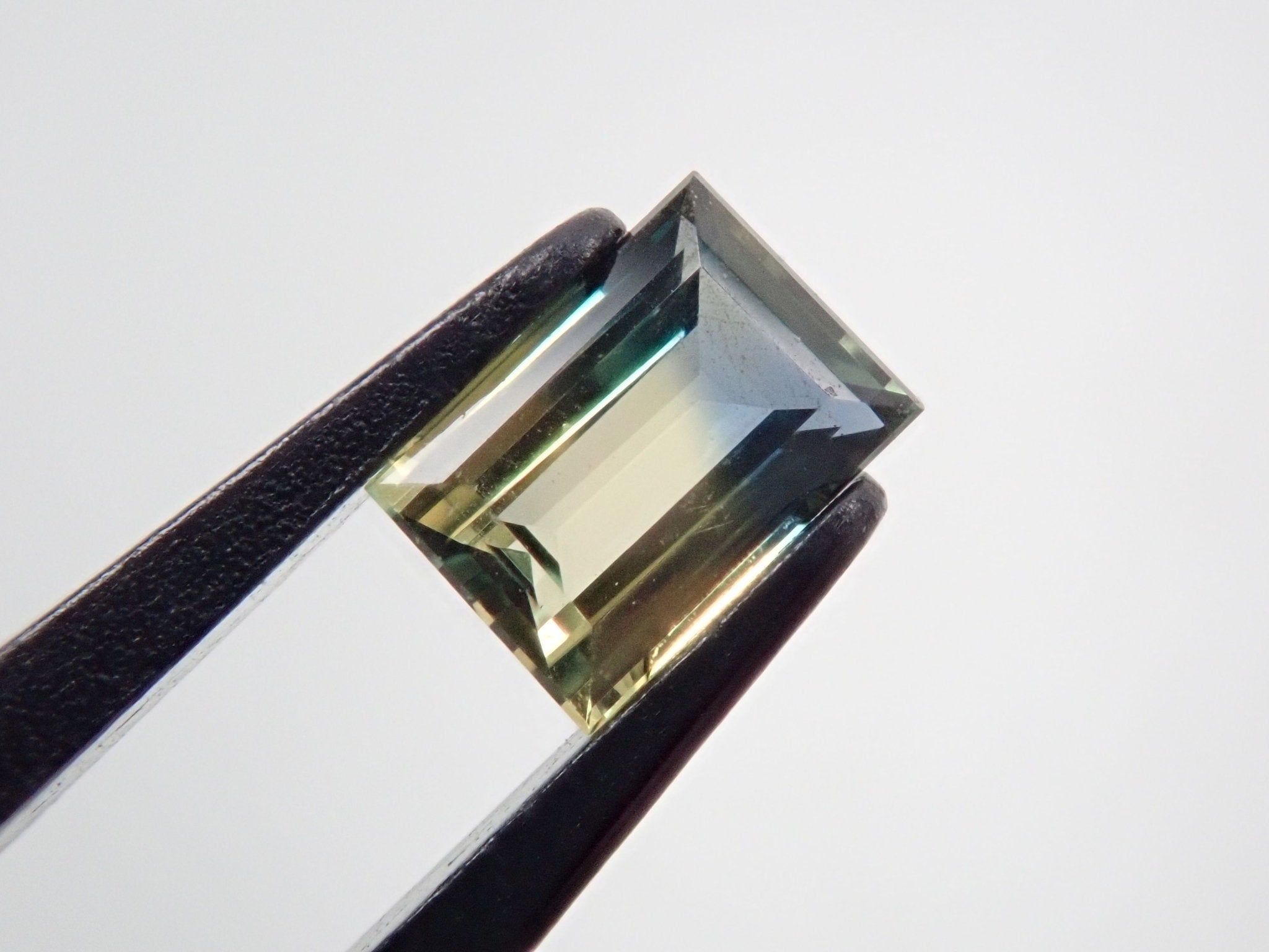 取り寄せ可 バイカラーサファイア ルース 約0.28ct 〔27〕 - 素材/材料