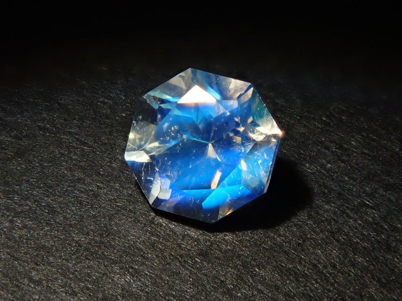 鑑別書付き】天然レッドスピネル 0.471ct www.vetrepro.fr