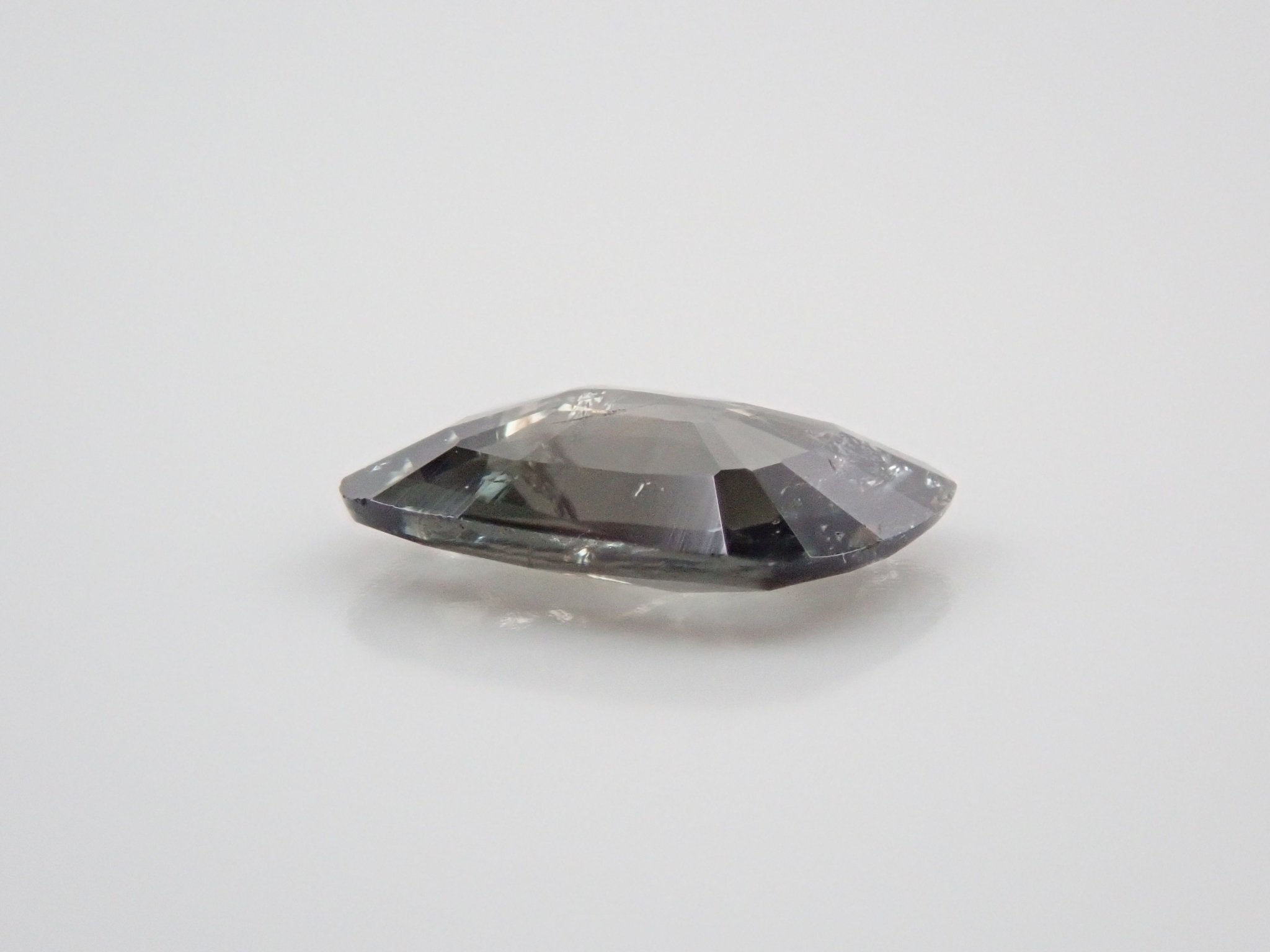 マスグラバイト／スピネル ルース 6.670ct+allpaengenharia.com