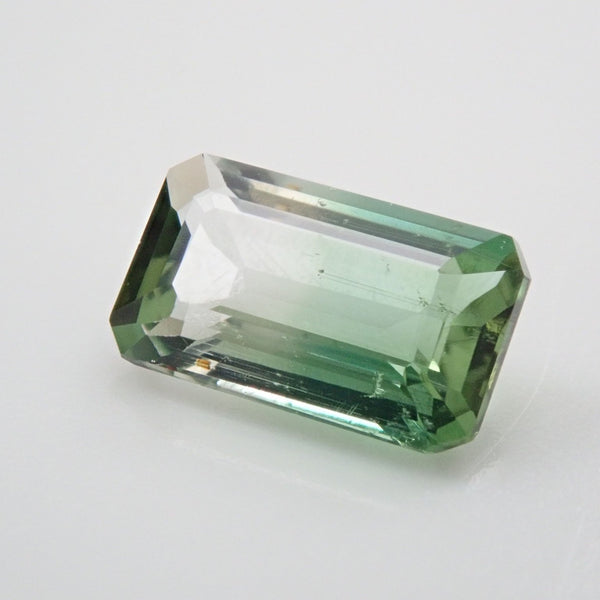 天然石 カラーチェンジガーネット 0.57ｃｔ tamkeenegypt.net