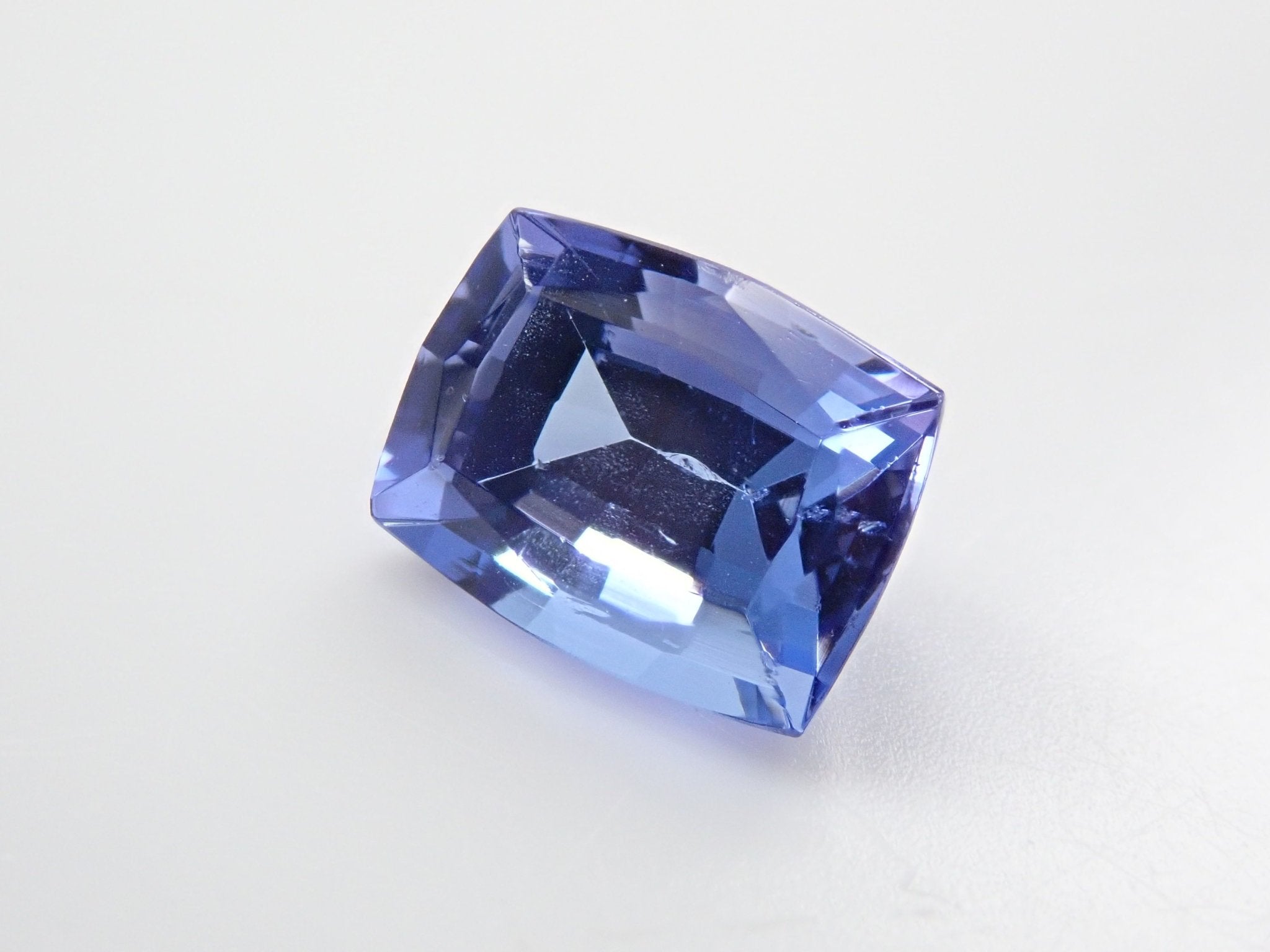 新品 タンザナイト ルース 0.86ct 公式販売店 | 素材/材料