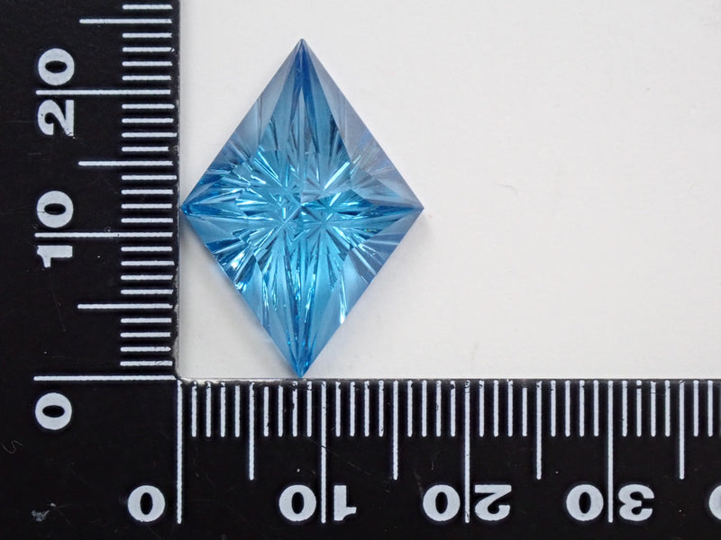 甲州貴石切子】スイスブルートパーズ 16.682ct《コラボ》ルース