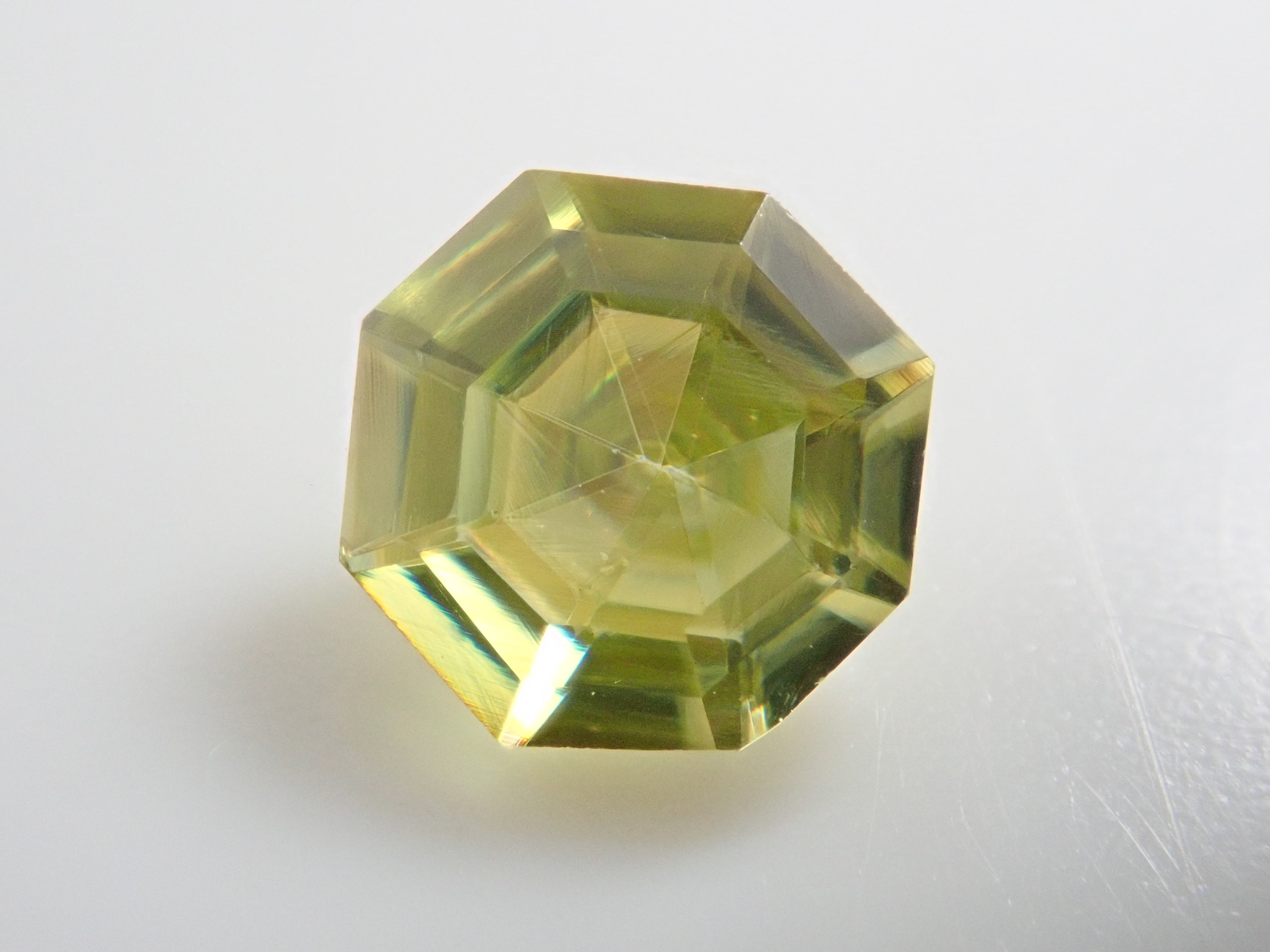 値段が激安 FANCY YELLOW GREEN 0.126ct RD/RT1900/CGL - レディース