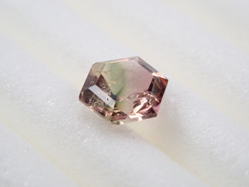 コバルトガーナイト ルース 0.273ct | accueilfrancophonemb.com