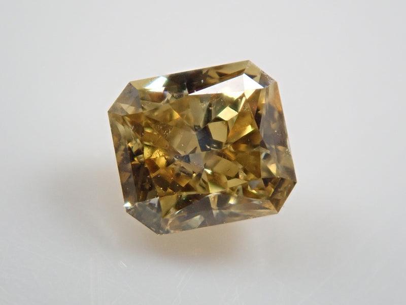 0.326ct、イエローカラーダイヤ-