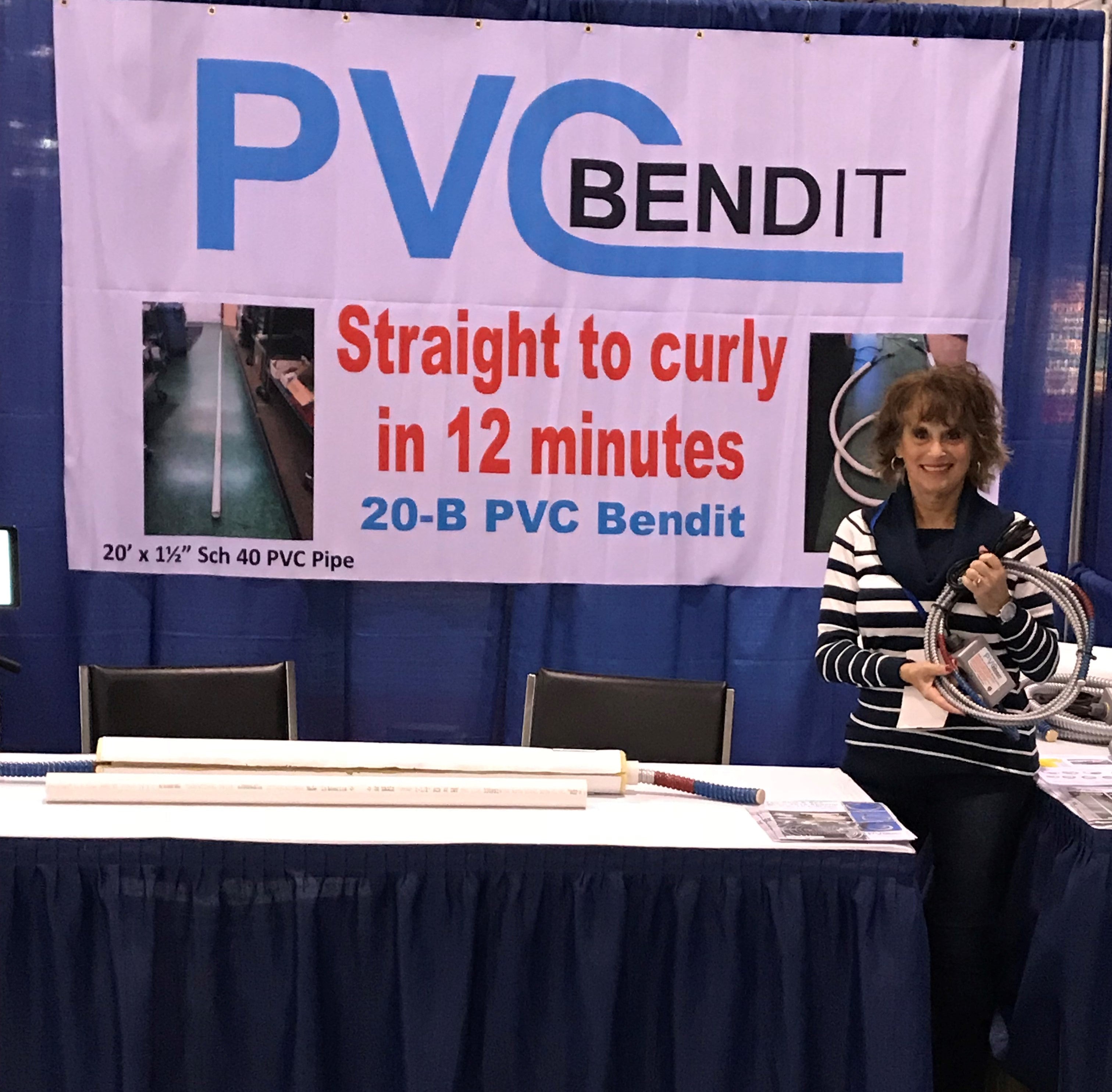 pvc-pipe-bending-booth-at-pool-and-spa-show-with-ilene-img-2-2648.jpg