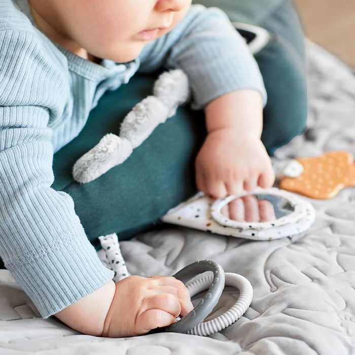 Do babies need tummy time pillows?