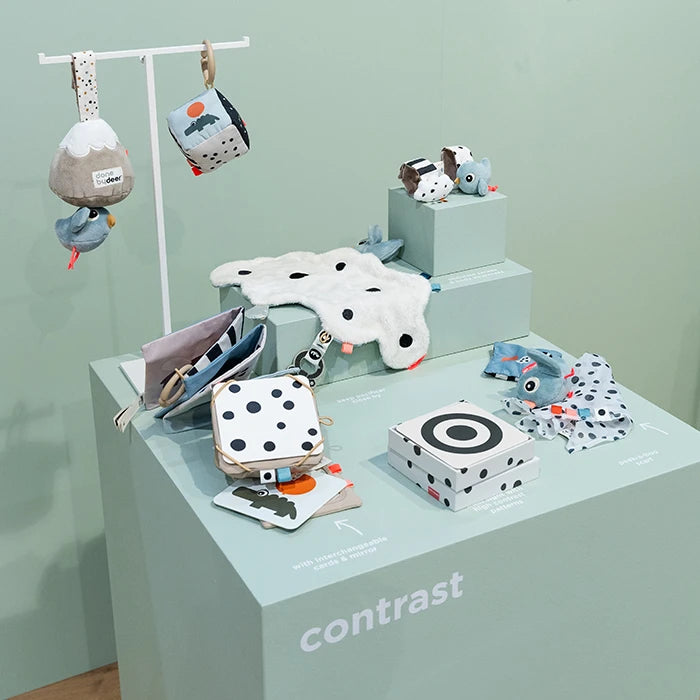 baby contrast toys