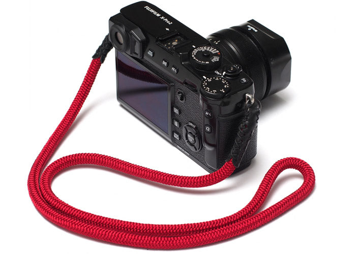 Silk bracket camera strap