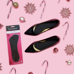 black cushioned shoe inserts in women's black flats