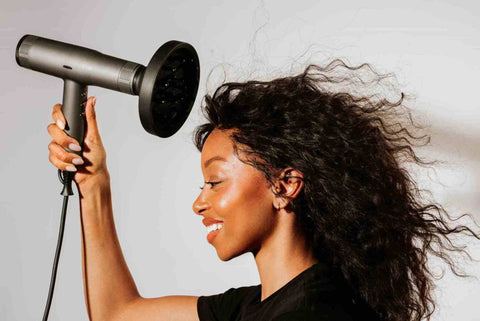 using-diffuser-on-hair-dryer