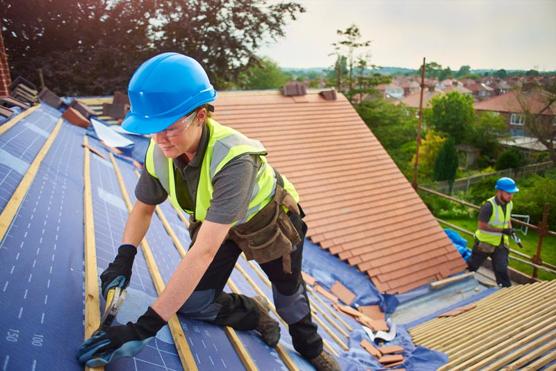 installing timber roofing in the UK