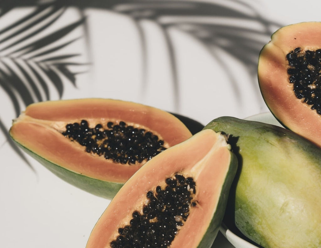 LILIXIR natural ingredients skincare blog. Benefits of papaya oil on skin
