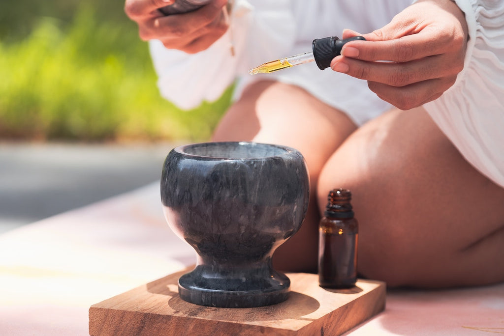 why you should never use undiluted essential oils - LILIXIR