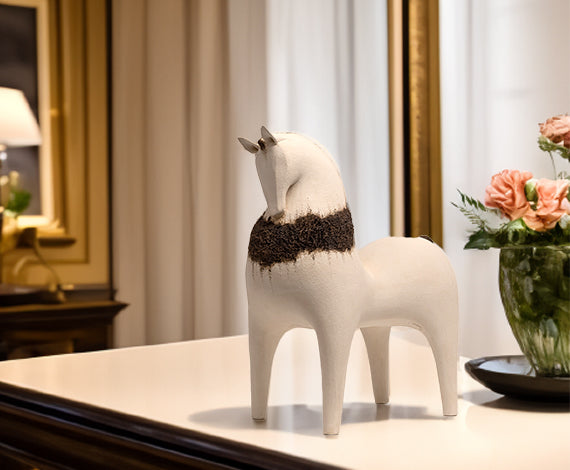 Athena JAHANTIGH Large Horse in White