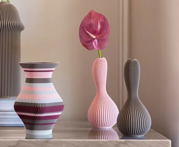 Touch Vase in Pink