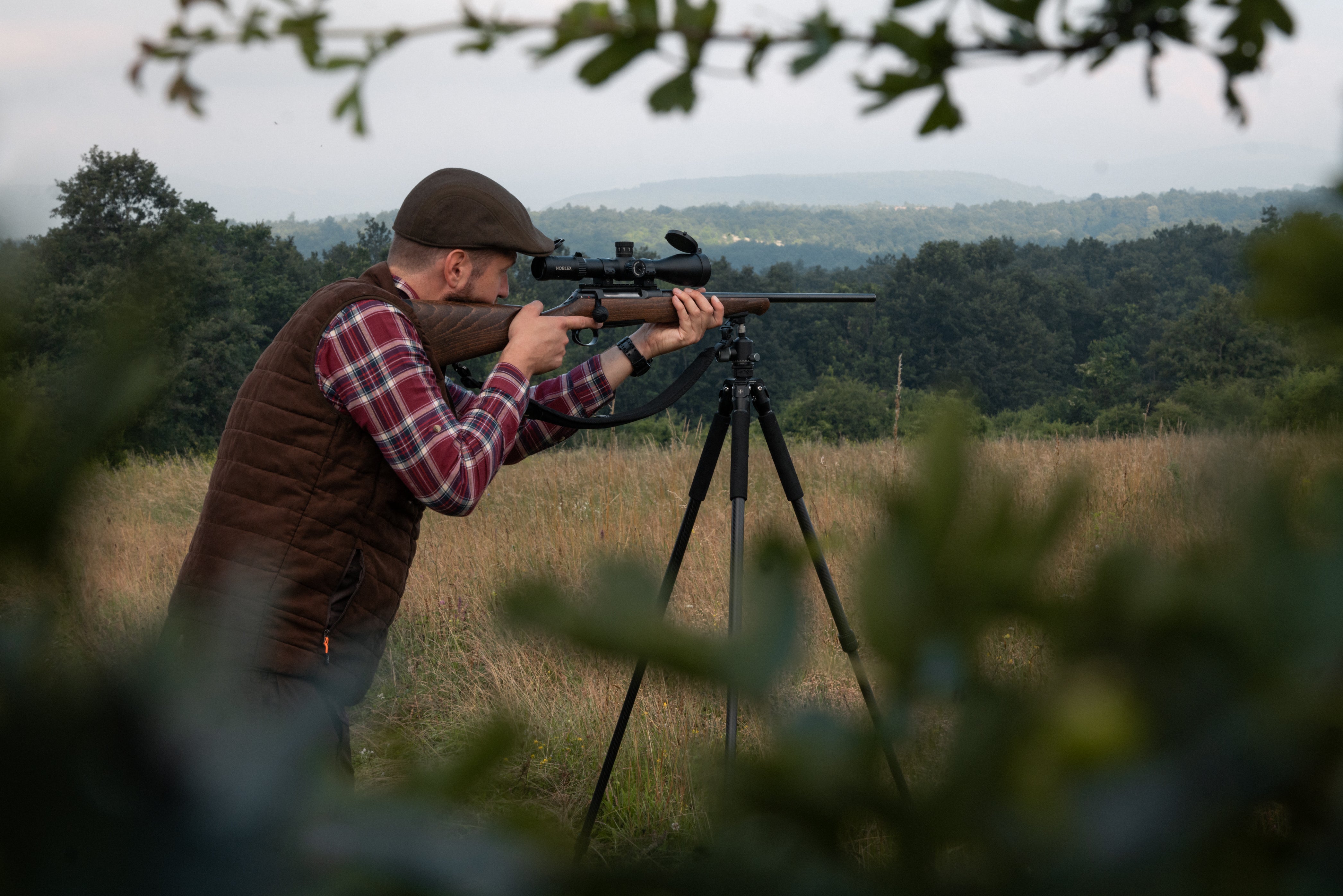 Vukasin with is Sauer 100 and Ascent Tripod