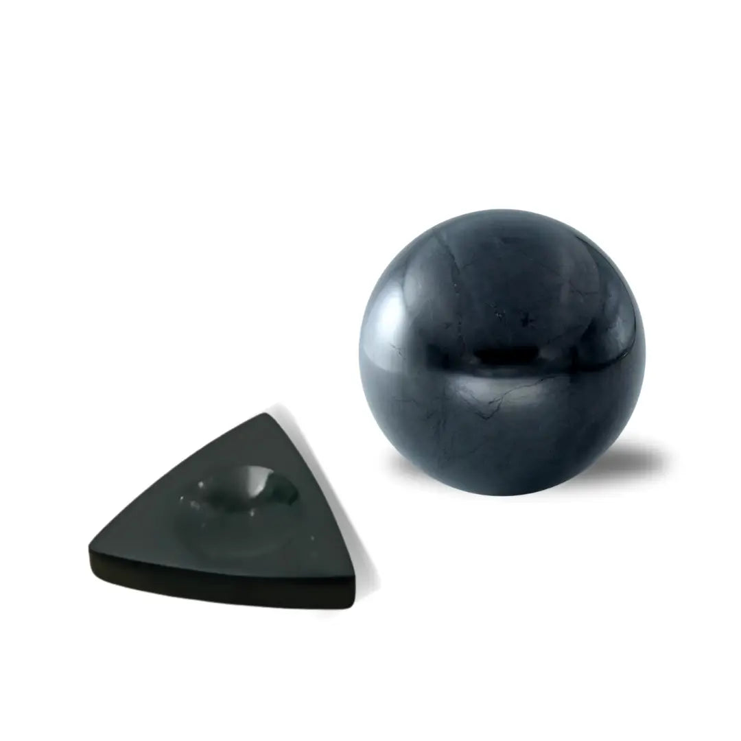 sphere with stand.webp__PID:6cd05d2c-2e63-4f9d-b569-2856e9d768d1