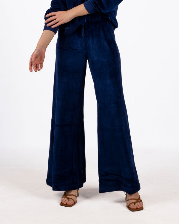 The Zephyra Flare Pants in Velour – Suzie Kondi