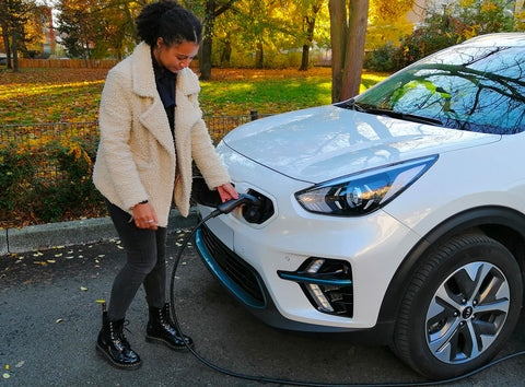 Recharge voiture électrique avec borne de recharge mobile Maxicharger Type 2