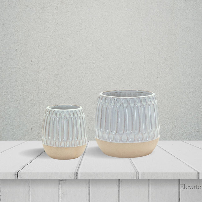 Ribbed Porcelain Vase With Two Tone Design Set
