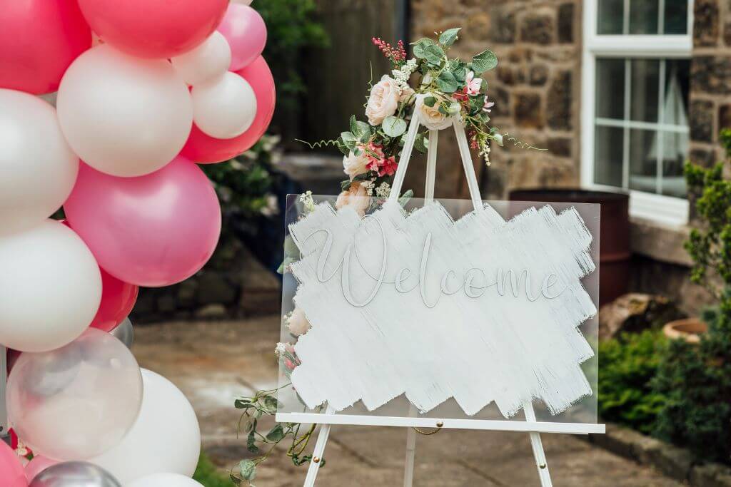 Baby welcome sign