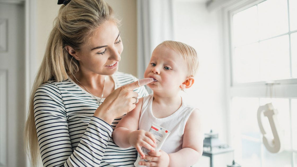 baby gum massage