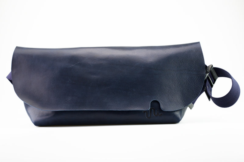 Uni&co. MESSENGER BAG (M)/ROYAL NAVY