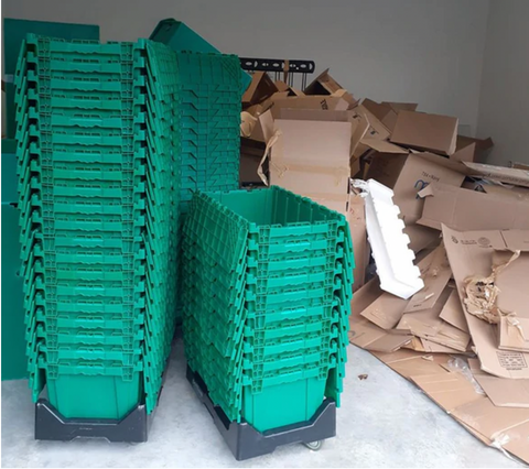 The Pros and Cons of Using Plastic Moving Boxes