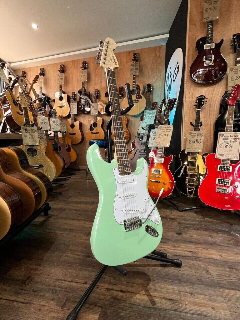 Squier Stratocaster Mint Green ギター | nitto.osaka.jp