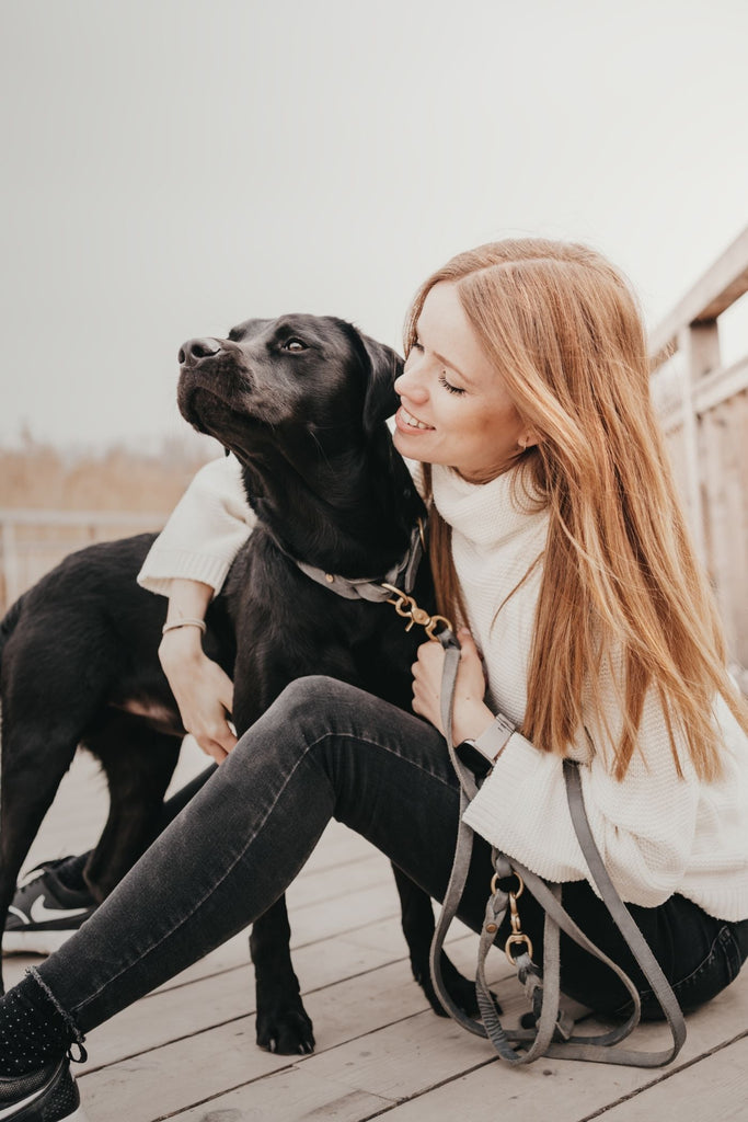 Dieses Foto ist Teil des Blogbeitrags 'Spickzettel für tolle Hundefotos mit den 5 besten Tipps'. Es ist von Magdalena Deutsch von Stadtpfoten.