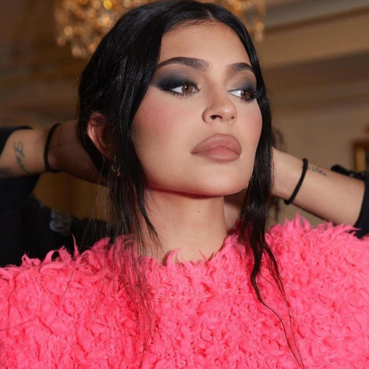 varm kanal kim Kylie's Looks | Kylie Cosmetics by Kylie Jenner