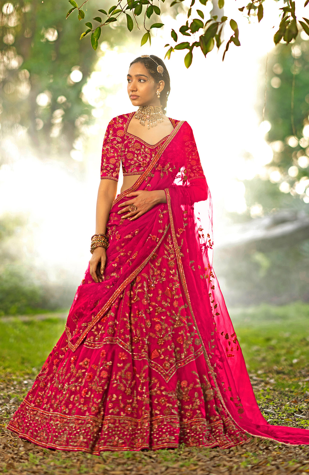 Radhika Merchant's trousseau: Tarun Tahiliani decodes the bride's final  look of hand-painted lehenga-saree - Masala