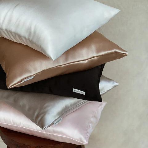 Silk Pillow, almohada de seda | Purenichelab.com