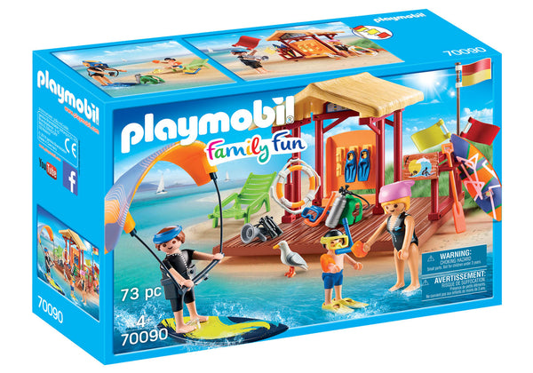 PLAYMOBIL Family Fun 70088 Family Motorhome & City Life 70281 Adventure  Playground with Climbing Wall, Tyre Swing and Slide, from 4 Years:  : Toys