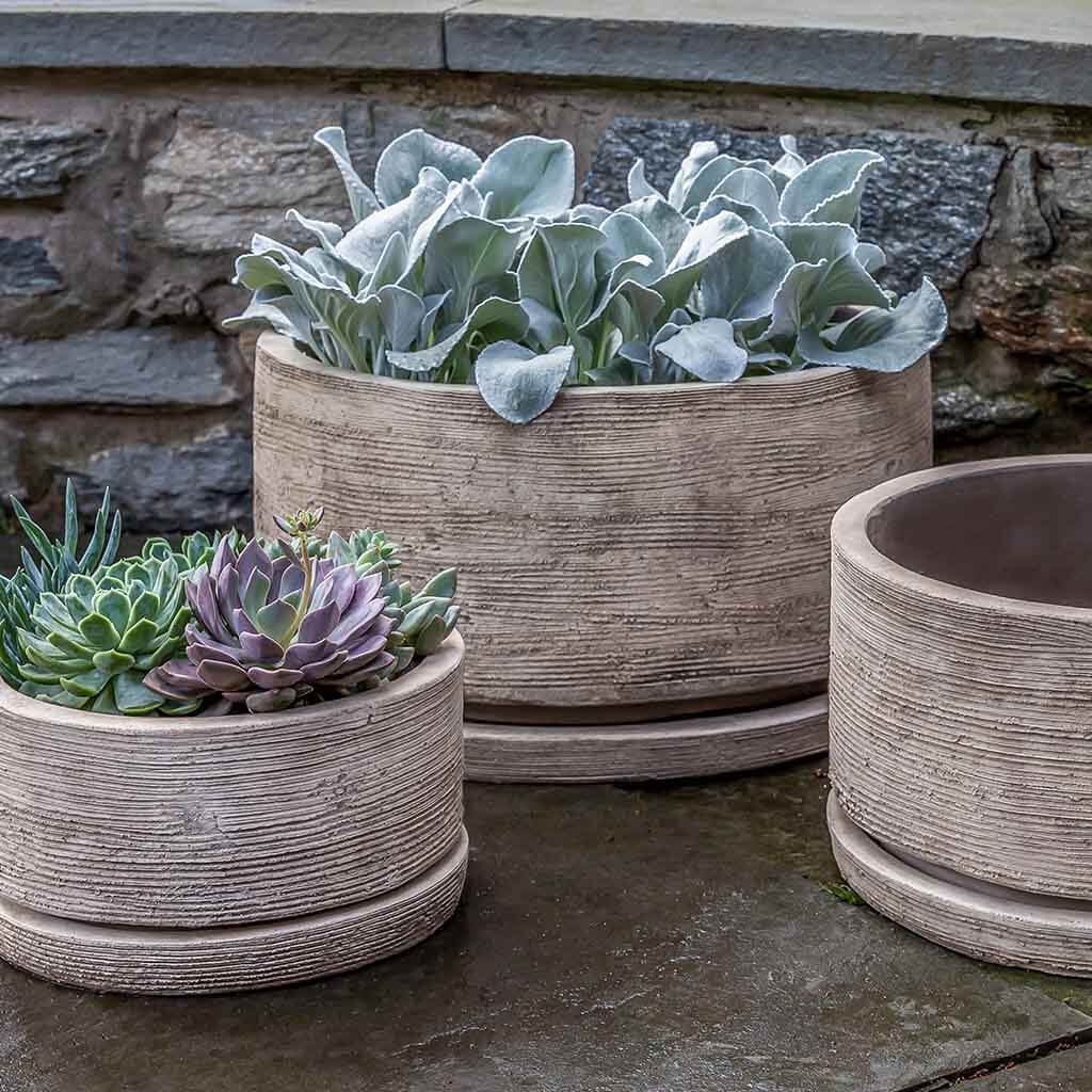 https://cdn.shopify.com/s/files/1/0566/4492/7571/products/6475-6603-sgraffito-low-planter-antico-terra-cotta.jpg?v=1703102641