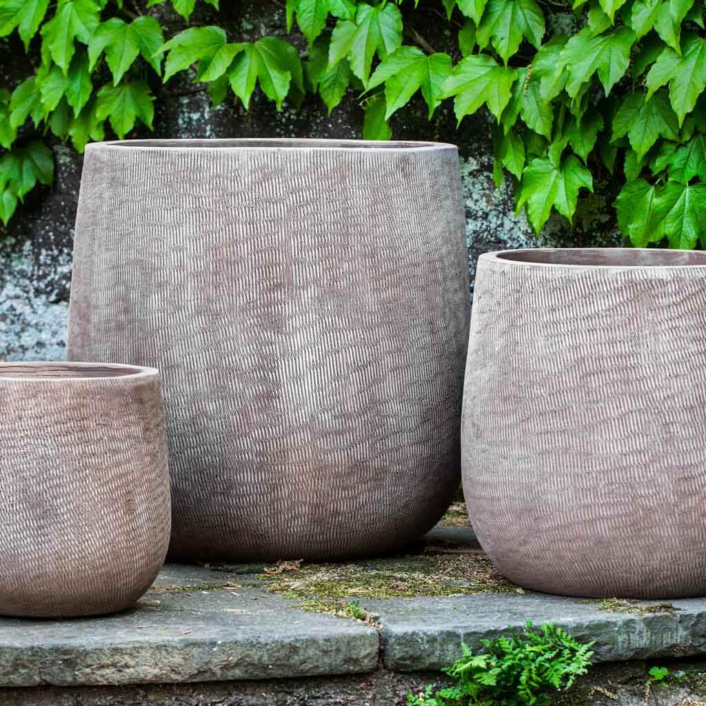 https://cdn.shopify.com/s/files/1/0566/4492/7571/products/8625-6603-handspun-linen-planter-antico-terra-cotta-s3-planter.jpg?v=1697559880