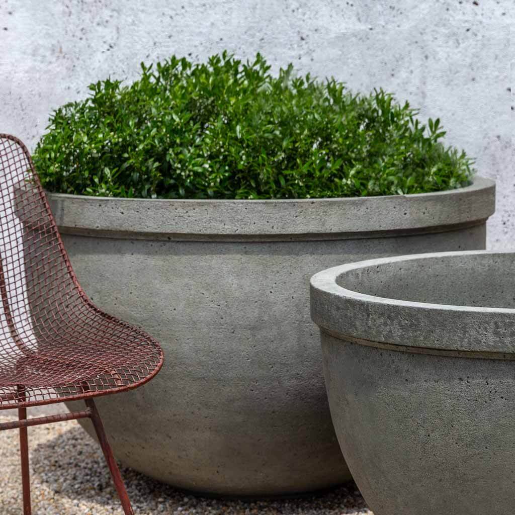 https://cdn.shopify.com/s/files/1/0566/4492/7571/products/p798a-huntington-bowl-large-cast-stone-planters-as.jpg?v=1697806826