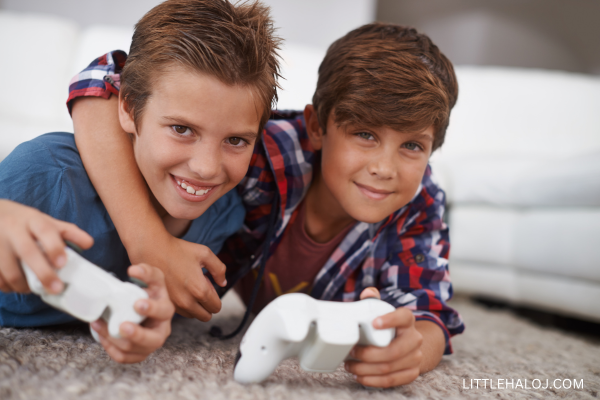 boys sleepover video games