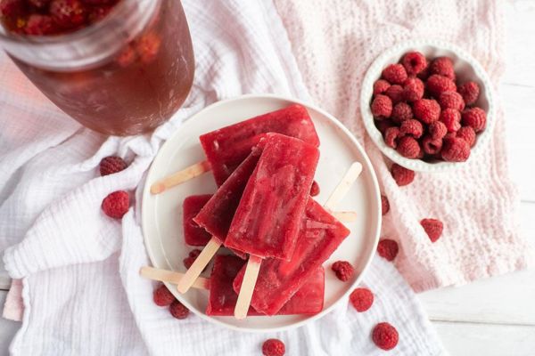 Sweet Tea Raspberry Popsicles