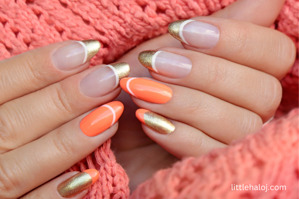 Gold Accent Nail Designs