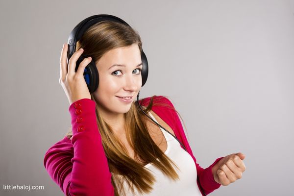 Teen wearing headphones