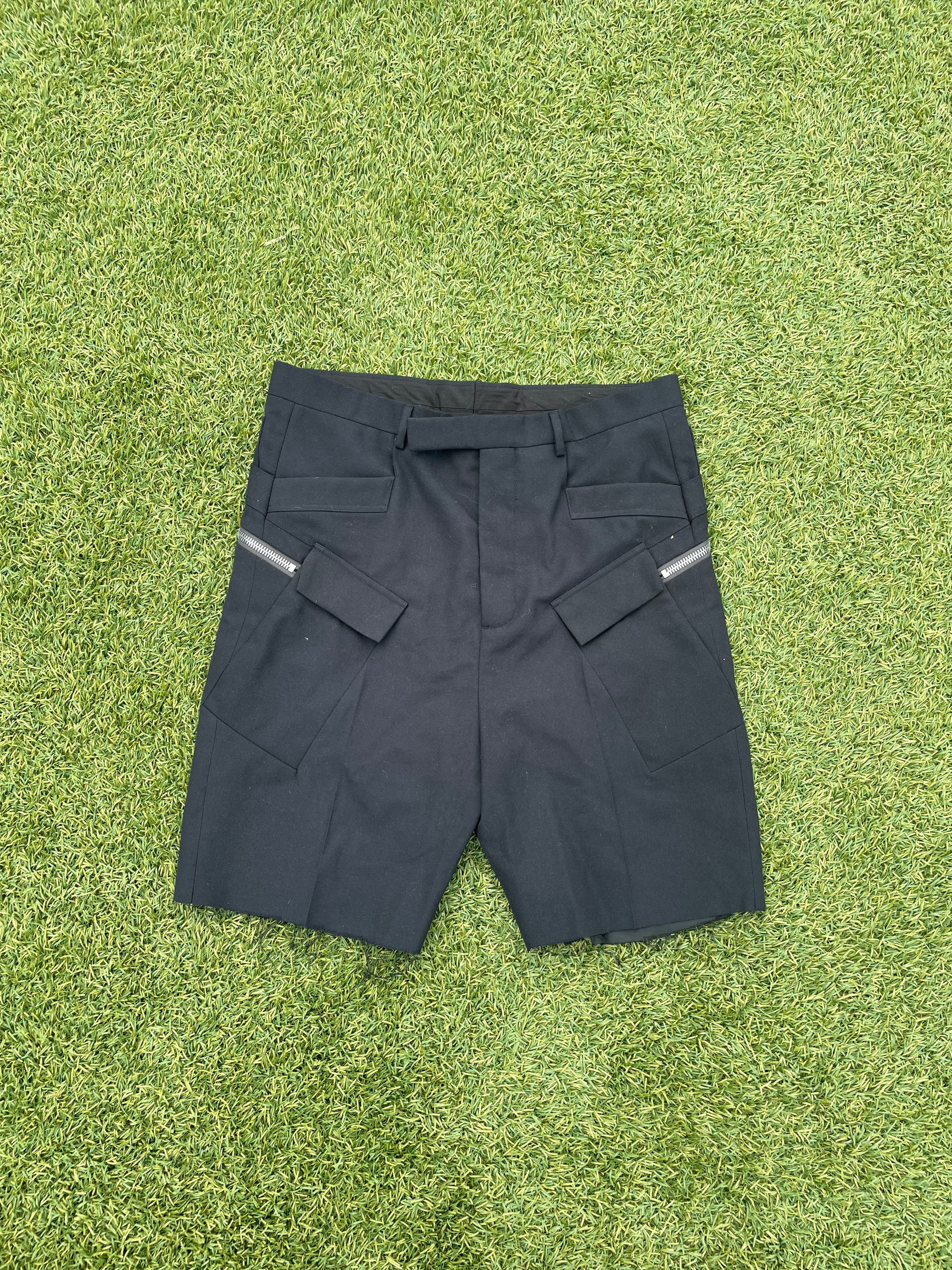 Image of FW21 “Gethsemane” - Rick Owens  Cargo Zipper Trouser Shorts